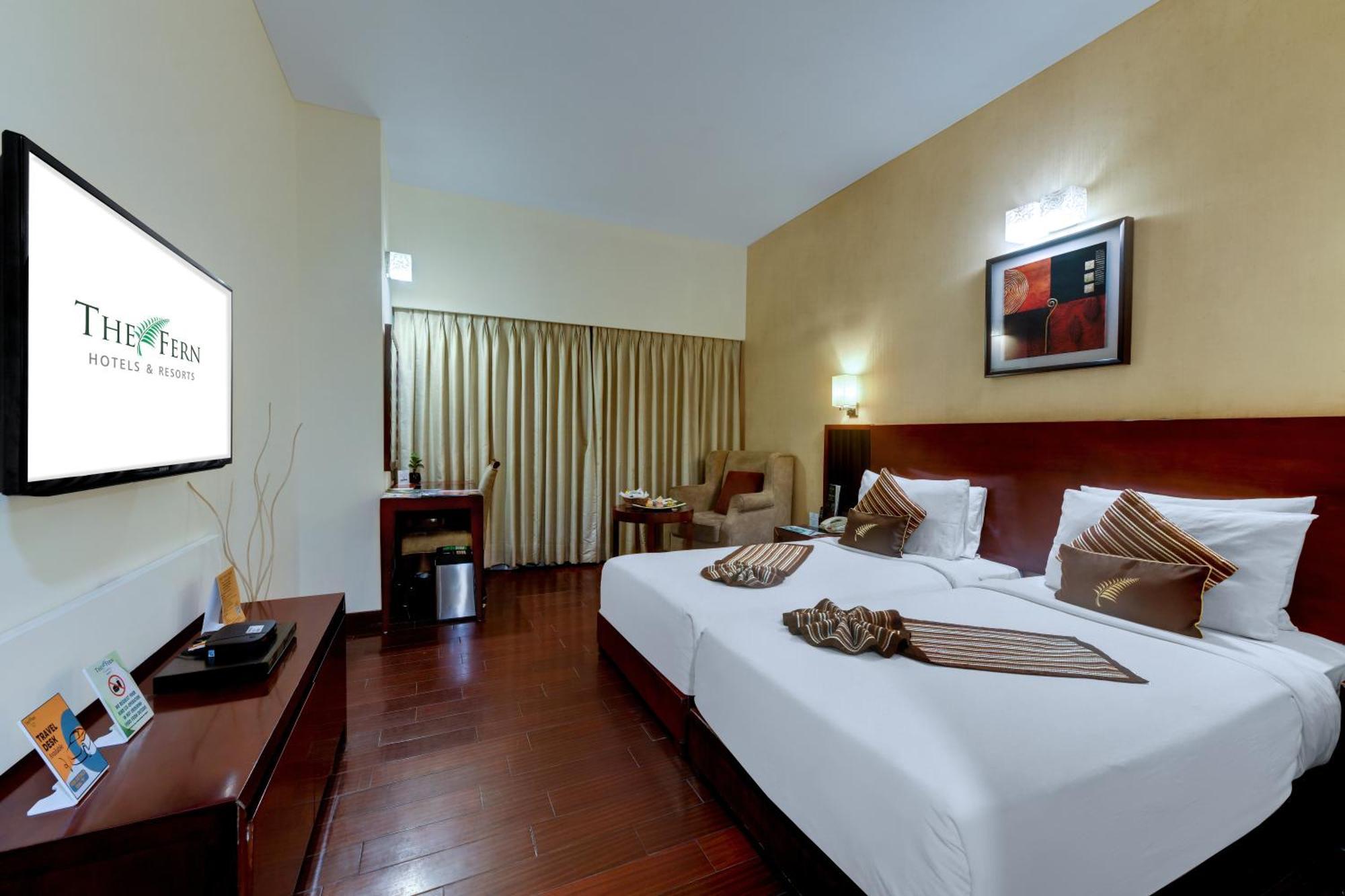 The Fern Residency Rajkot Hotel Exterior foto