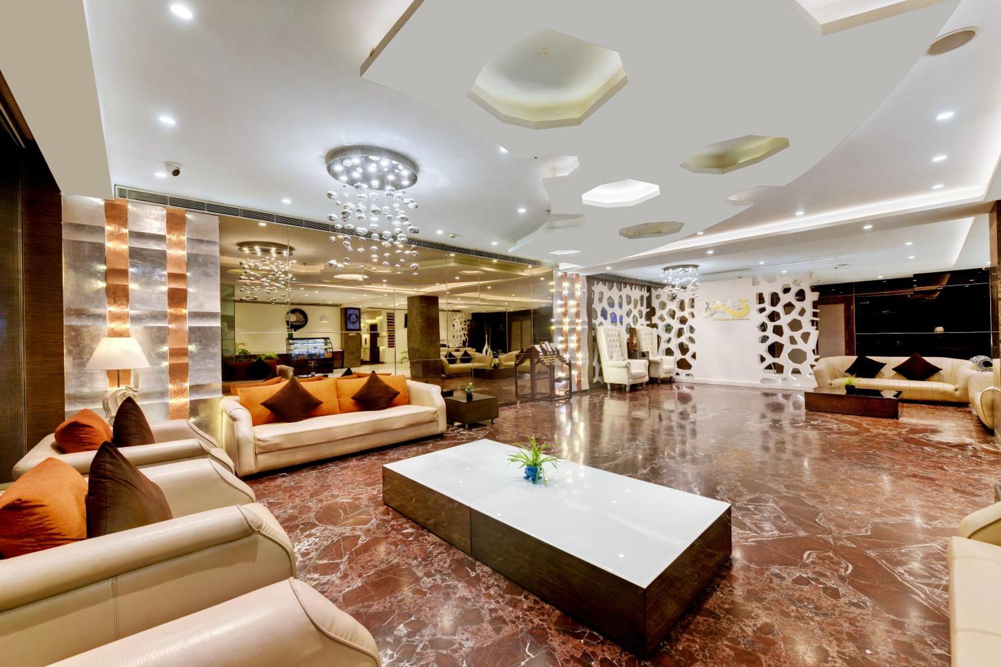 The Fern Residency Rajkot Hotel Exterior foto